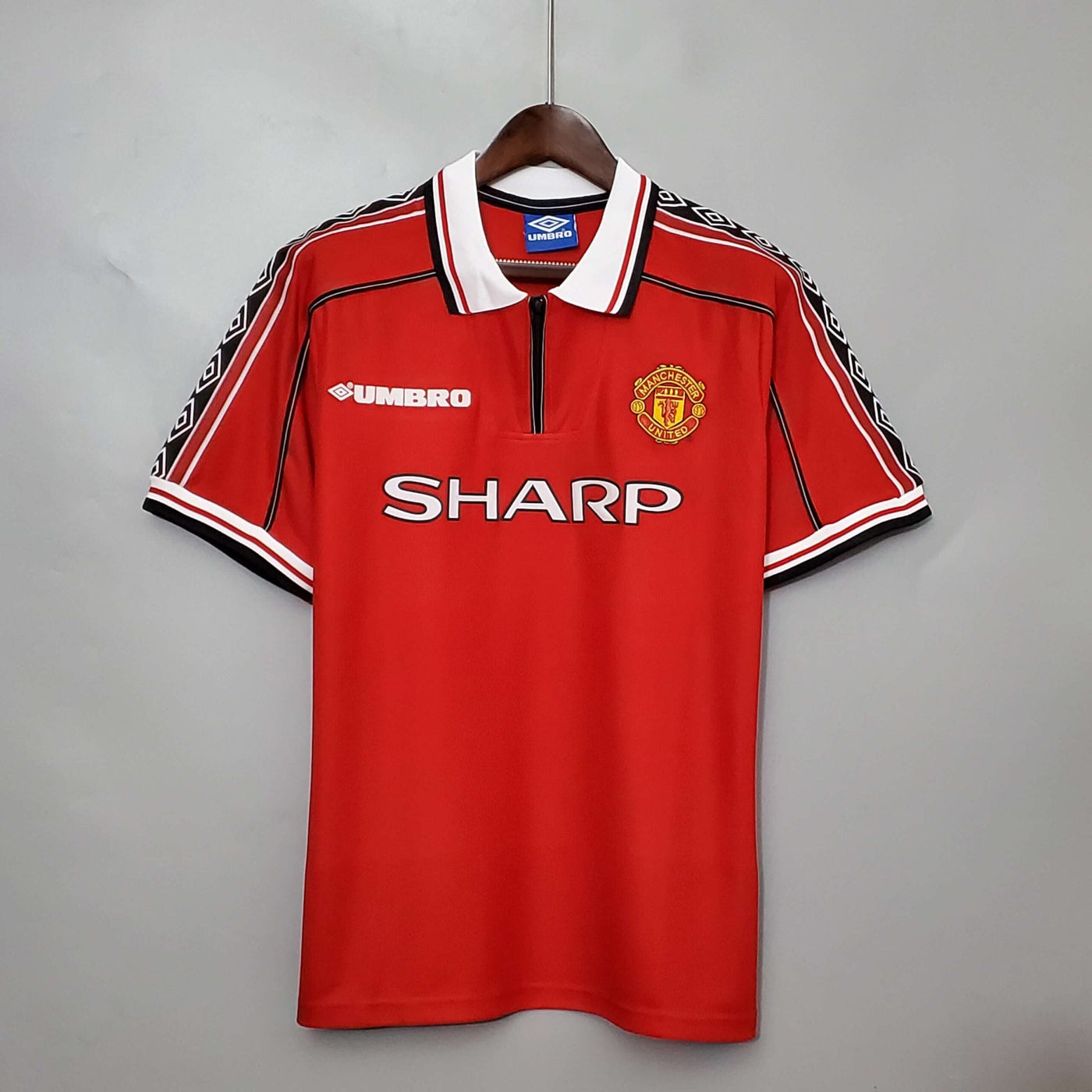 Manchester United 1998/1999 Home kit